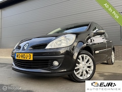 Renault Clio - 1.2-16V Special Rip Curl AIRCO*CRUISE*BLEUTOOTH