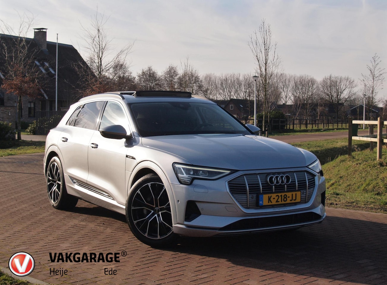 Audi e-tron - 55 quattro Business edition Plus 95 kWh | SOH 96% | Panoramadak | Camera | Apple Carplay | - AutoWereld.nl