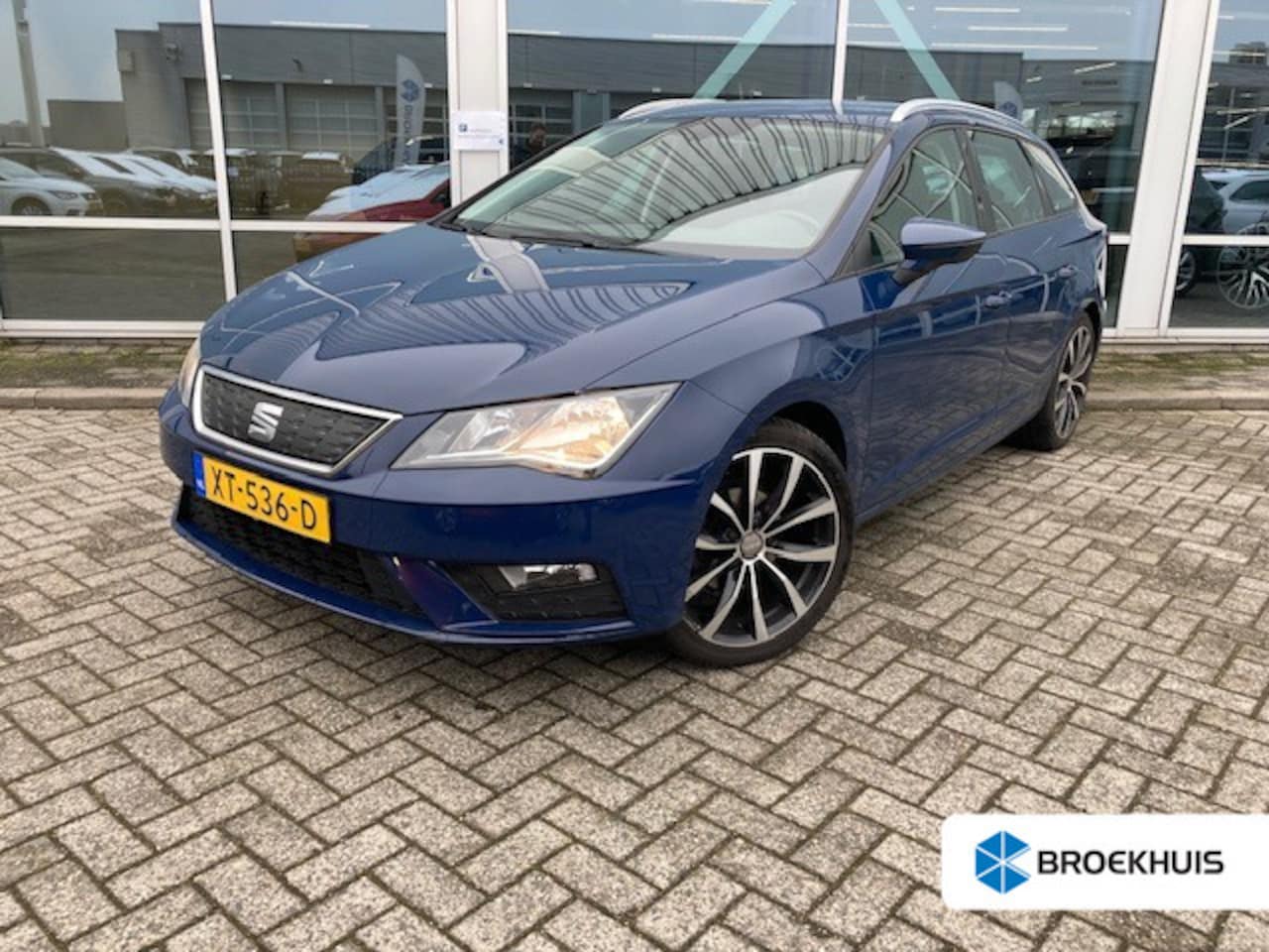 SEAT Leon ST - 1.0 EcoTSI Style 116pk | Trekhaak | Cruise control | Parkeersensoren achter | Led dagrijve - AutoWereld.nl