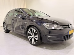 Volkswagen Golf - HB 1.0 TSI Business Connect Navi/Clima