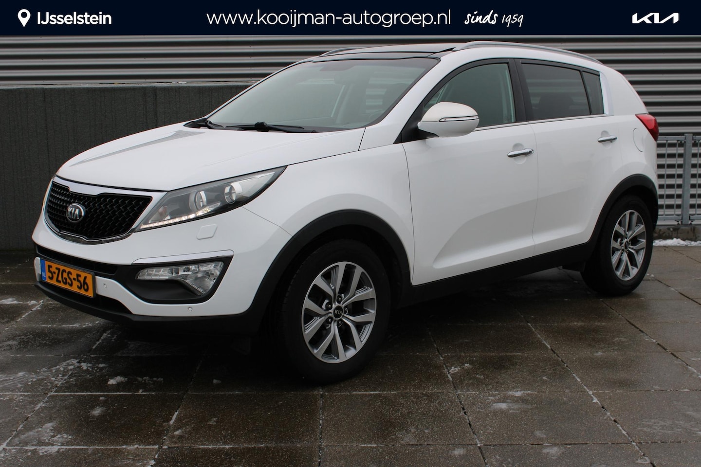 Kia Sportage - 1.6 GDI ExecutiveLine Stoelverwarming / Navigatie / Camera / Schuifdak - AutoWereld.nl