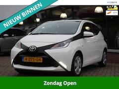Toyota Aygo - 1.0 VVT-i x-play 1e EIG_LED_CRUIS_CARPLAY_CAM_NAP