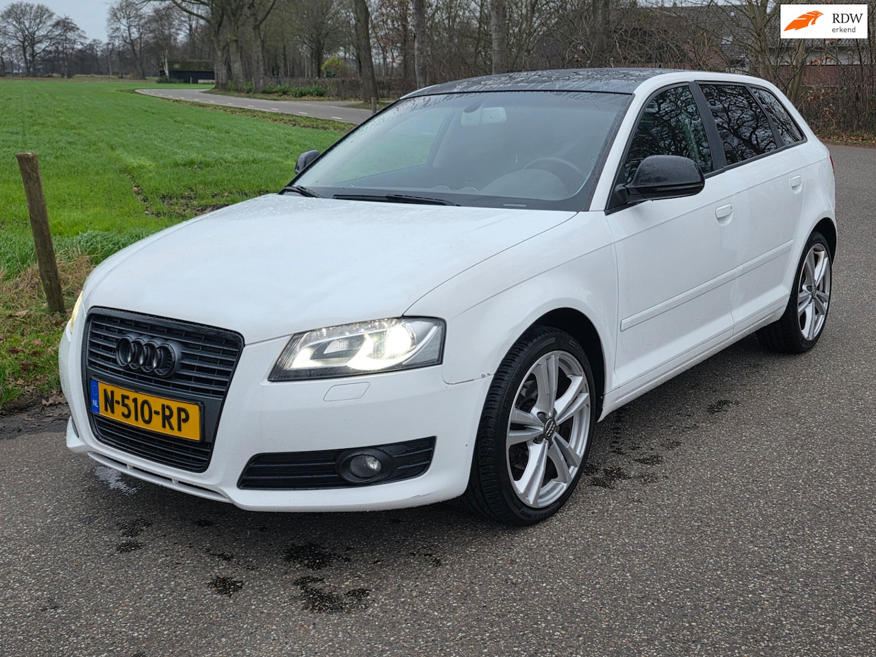 Audi A3 Sportback - 1.4 TFSI Ambiente 5DRS AUTOMAAT TOP ONDERHOUDEN !! LET OP AUTO IS GEWRAPT - AutoWereld.nl
