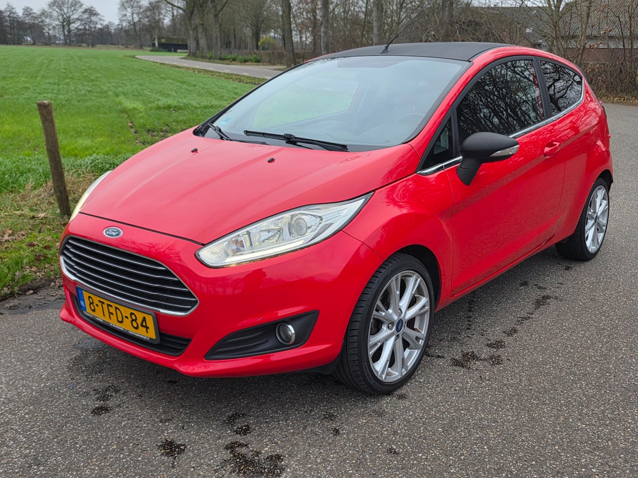 Ford Fiesta - 1.0 Titanium 3drs | nw model | nw apk keuring | airco | cruise | aux | - AutoWereld.nl