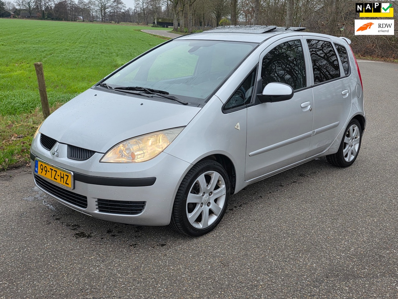 Mitsubishi Colt - 1.5 d'Azur | 5drs | apk | panoramadak | airco | sterke 1.5 motor - AutoWereld.nl