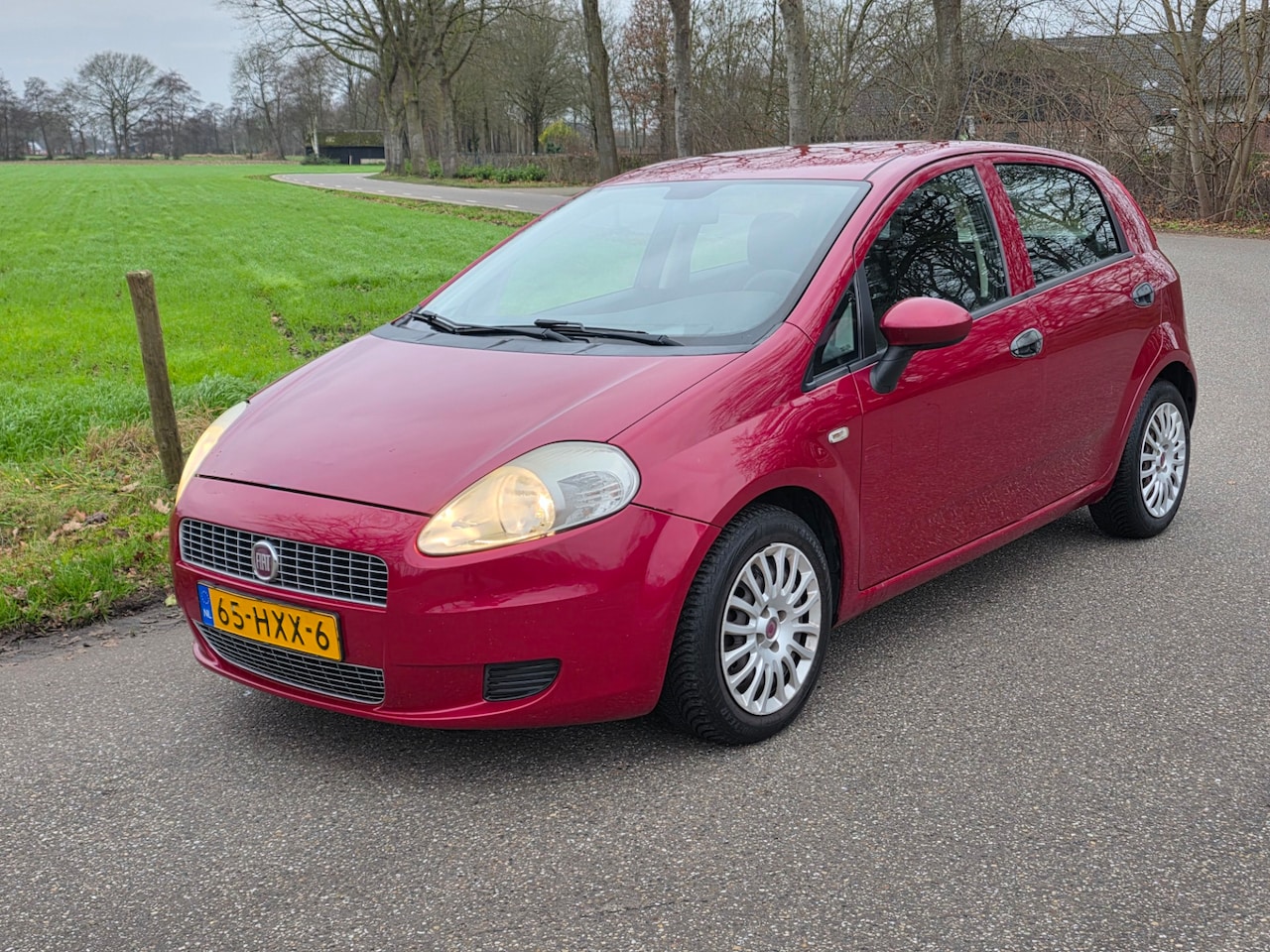 Fiat Grande Punto - 1.2 Active 1.2 Active 5drs, airco, nieuwe apk bij levering - AutoWereld.nl