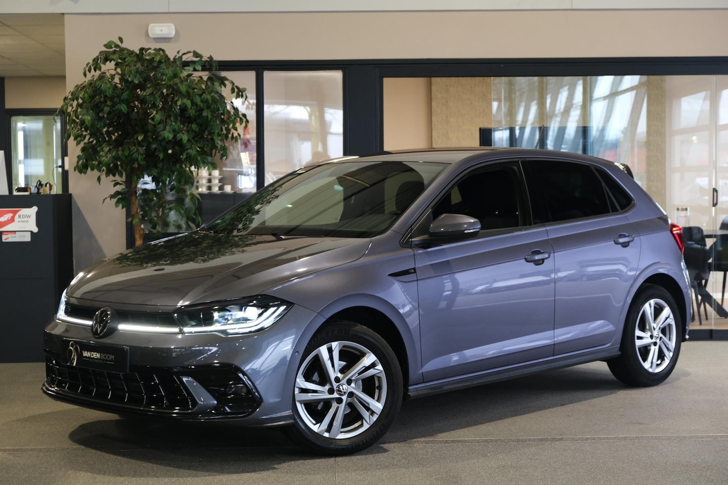 Volkswagen Polo - 1.0 TSI 2x R-Line Facelift DSG IQ Led Navi Cam Virtual ACC - AutoWereld.nl