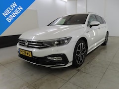 Volkswagen Passat Variant - 1.5 TSI R-LINE BUSINESS+ I TREKHAAK I AUTOMAAT I LEDEREN BEKLEDING I STOELVERWARMING