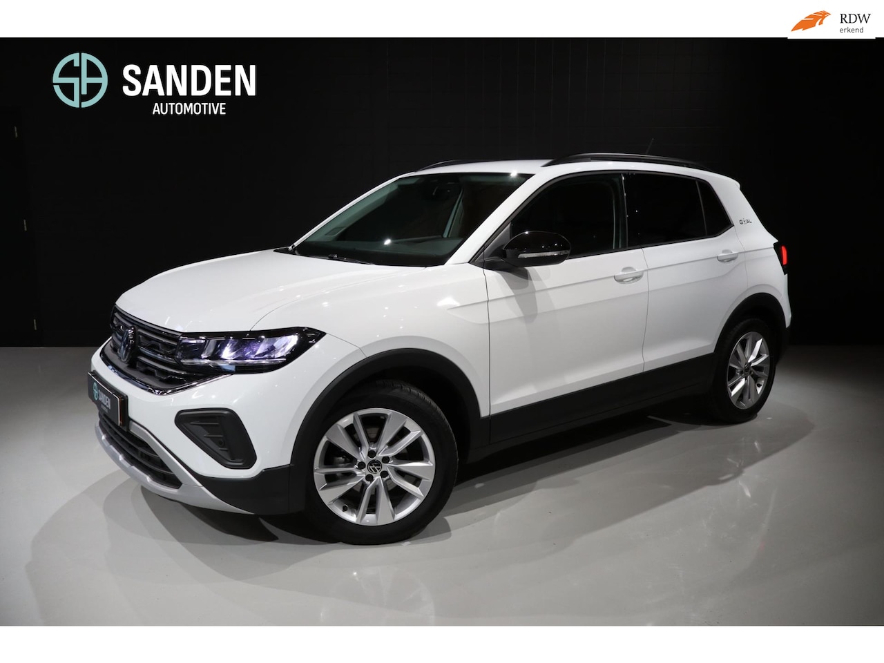 Volkswagen T-Cross - 1.0 TSI Life Edition | RIJKLAARPRIJS | NAVI | ADAPT. CRUISE | STOELVERW. | CLIMATE | CARPL - AutoWereld.nl