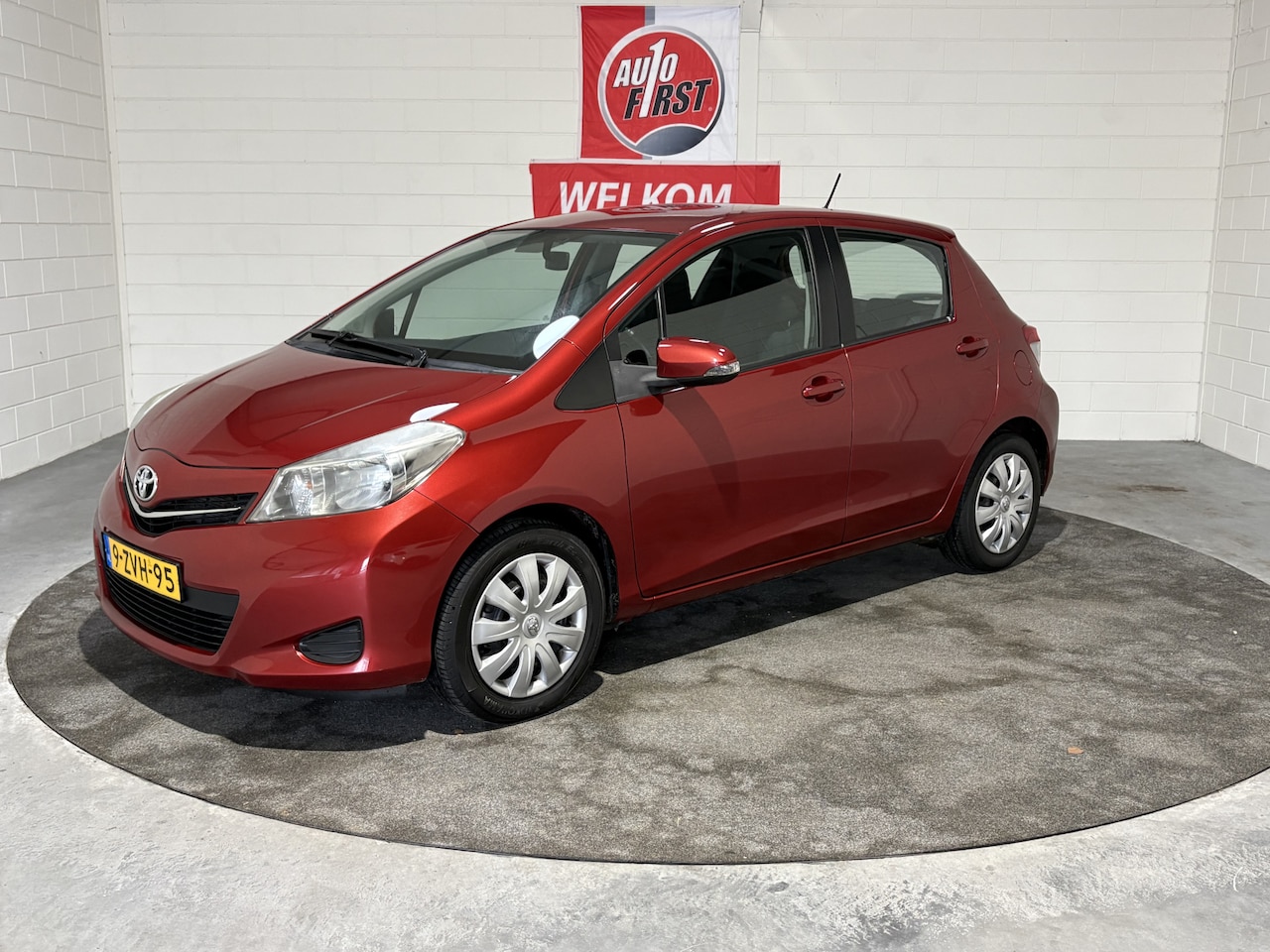 Toyota Yaris - 1.3 VVT-i Aspiration 1.3 VVT-i Aspiration, Airco, Achteruitrijcamera, Cruise control, Boekjes, Prijs incl. nieu - AutoWereld.nl