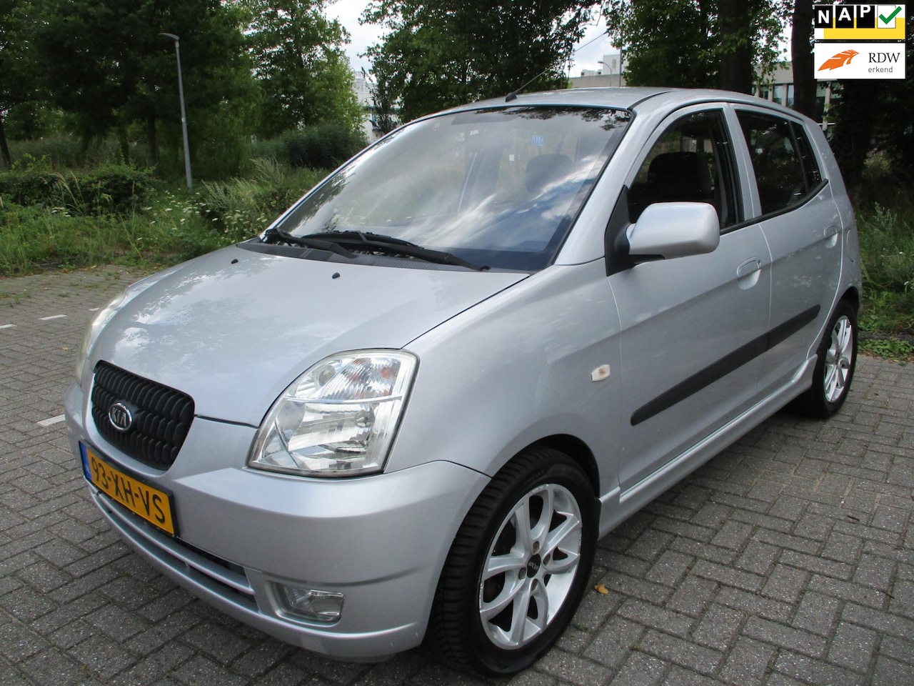 Kia Picanto - 1.0 D-light Airco - AutoWereld.nl