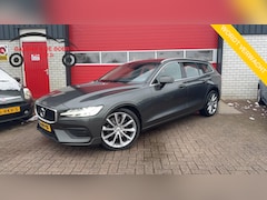 Volvo V60 - 2.0 D4 Momentum AUTOMAAT / FULL LED / CARPLAY / LEDER / STOELVERW / STUURVERW / ACHTERBANK