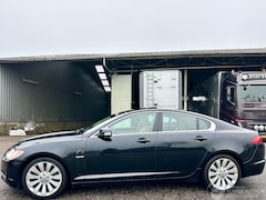 Jaguar XF - 3.0 V6 238pk aut + f1 Prem Luxury - schuifdak - leer - nav - cam - elektr rollo - B&W - st