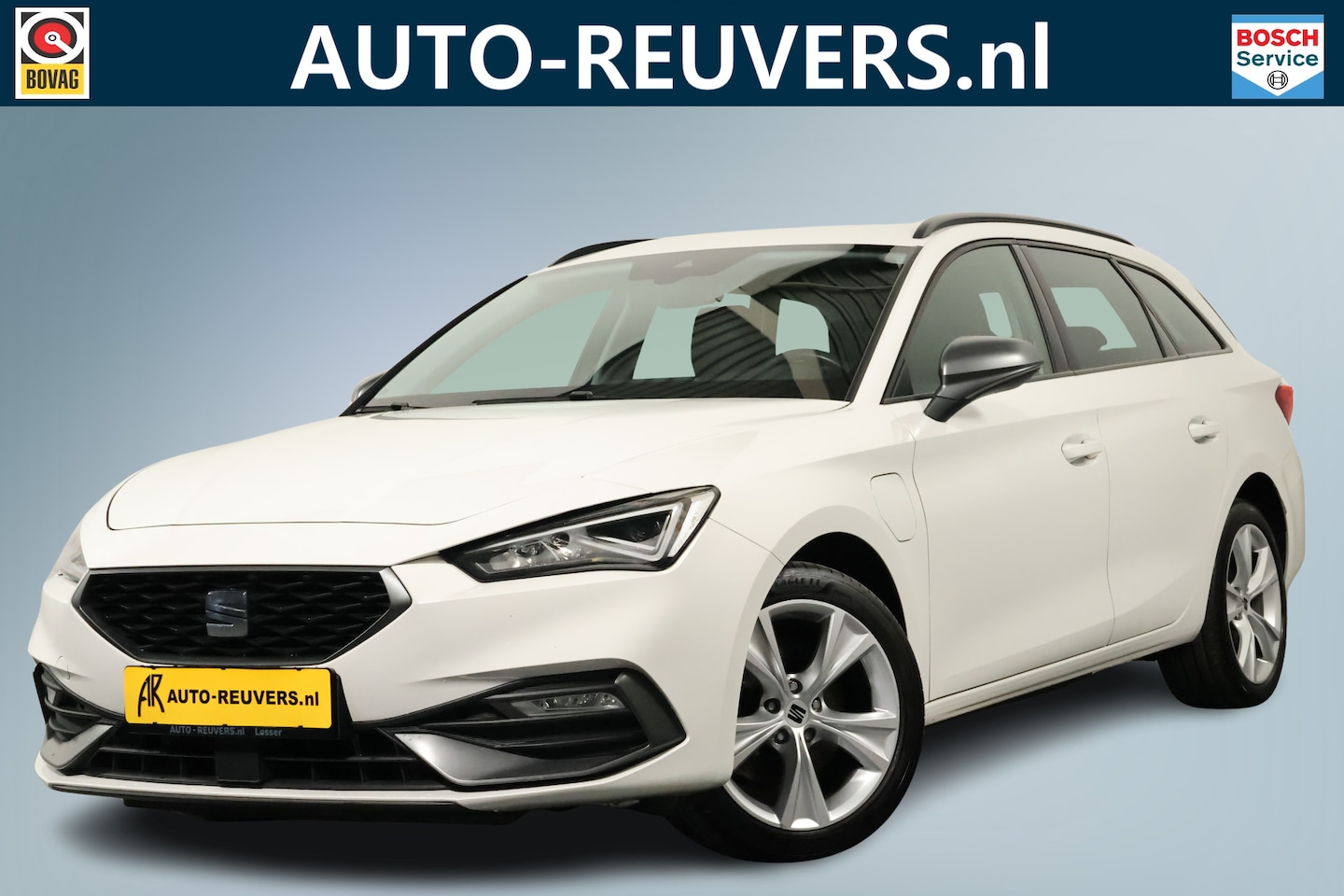 SEAT Leon Sportstourer - 1.4 TSI eHybrid PHEV FR / LED / Travelassist / CarPlay / Memory / Trekhaak - AutoWereld.nl