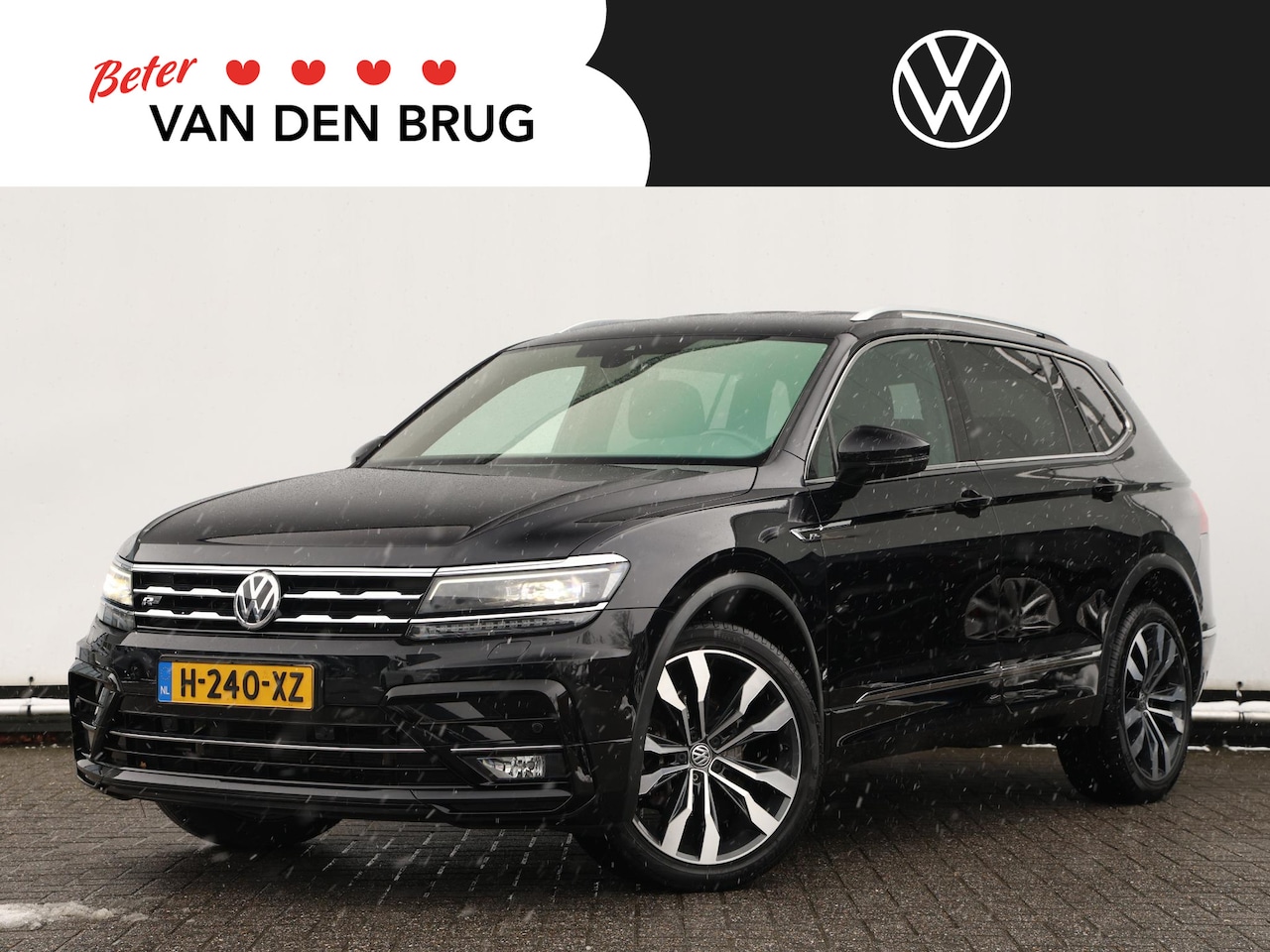 Volkswagen Tiguan Allspace - 1.5 TSI R-Line 150PK DSG | Navigatie | Led | Trekhaak | Camera | Keyless - AutoWereld.nl