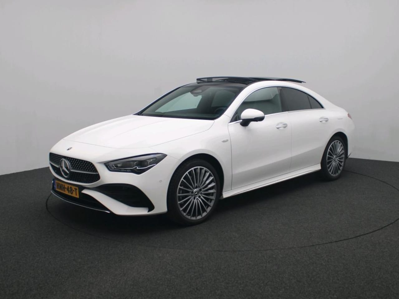 Mercedes-Benz CLA-Klasse - 250 e Premium Plus AMG Line | Memory pakket | Panoramadak | 360 Camera | Trekhaak | Stoelv - AutoWereld.nl