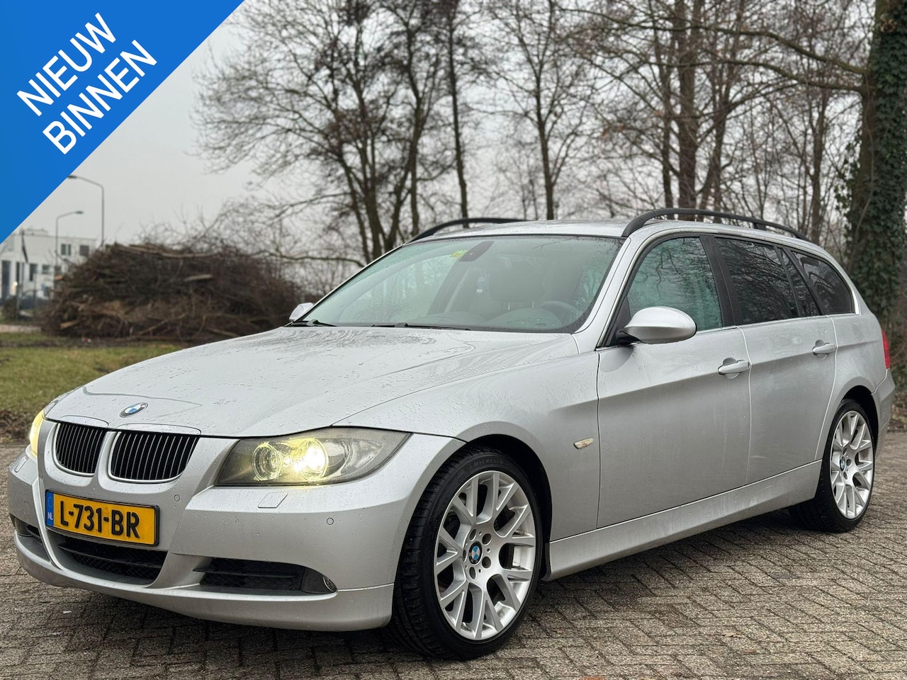 BMW 3-serie Touring - 325xi Dynamic Executive Automaat/XENON/LEER - AutoWereld.nl