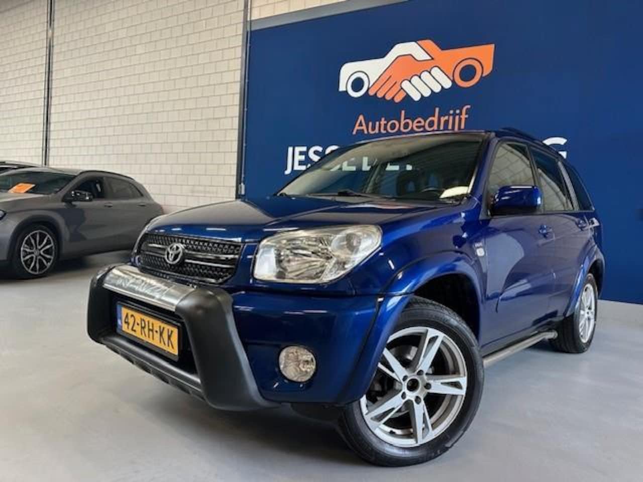 Toyota RAV4 - 2.0-16V VVT-i Sol / bj.2005 / climate / trekhaak / sportvelgen / bull-bar /airco / APK tot - AutoWereld.nl