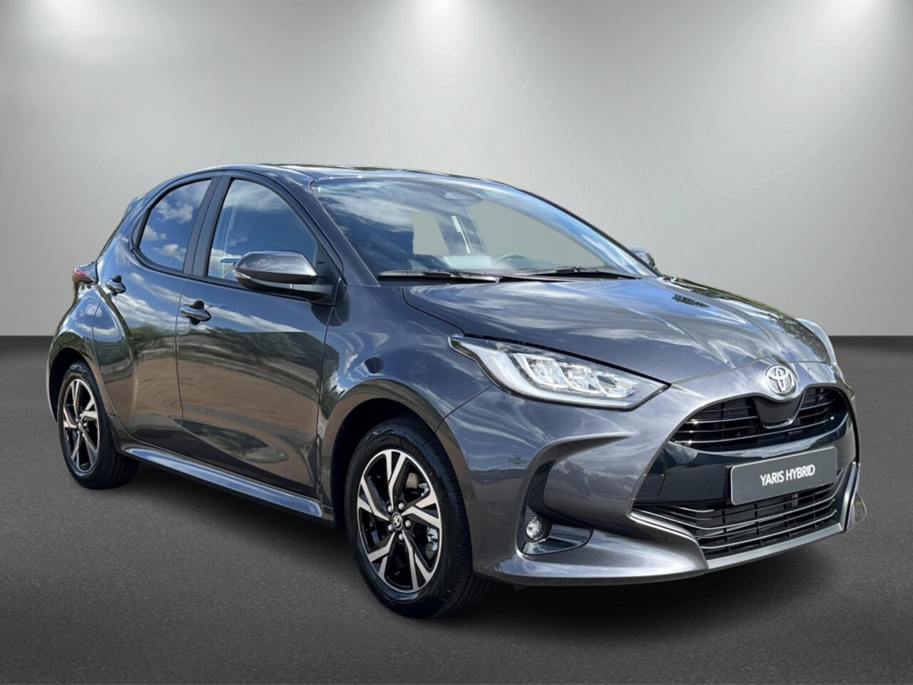 Toyota Yaris - 1.5 Hybrid Black edition 115pk | Stoel en Stuur verwarming. - AutoWereld.nl