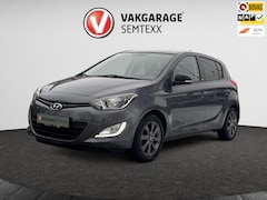 Hyundai i20 - 1.2i Go | Org. NL | Airco | Navi | Isofix | Bluetooth | Elec. Verst. Spiegels | Mistlamp V