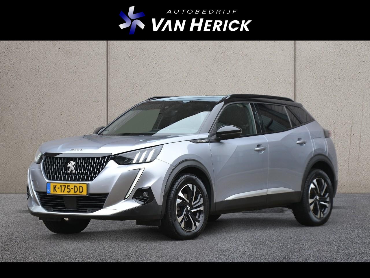 Peugeot 2008 - 1.2 PureTech 130PK GT-line Automaat | Navi | Camera | Trekhaak - AutoWereld.nl