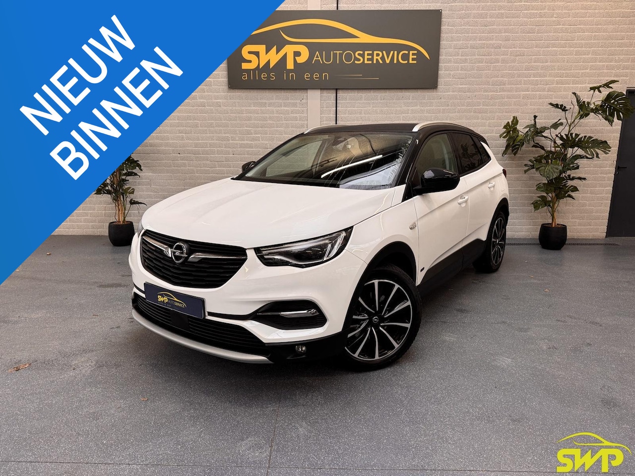 Opel Grandland X - 1.6 Turbo Hybrid4 Ultimate | ACC | Navi | Camera | Trekhaak - AutoWereld.nl