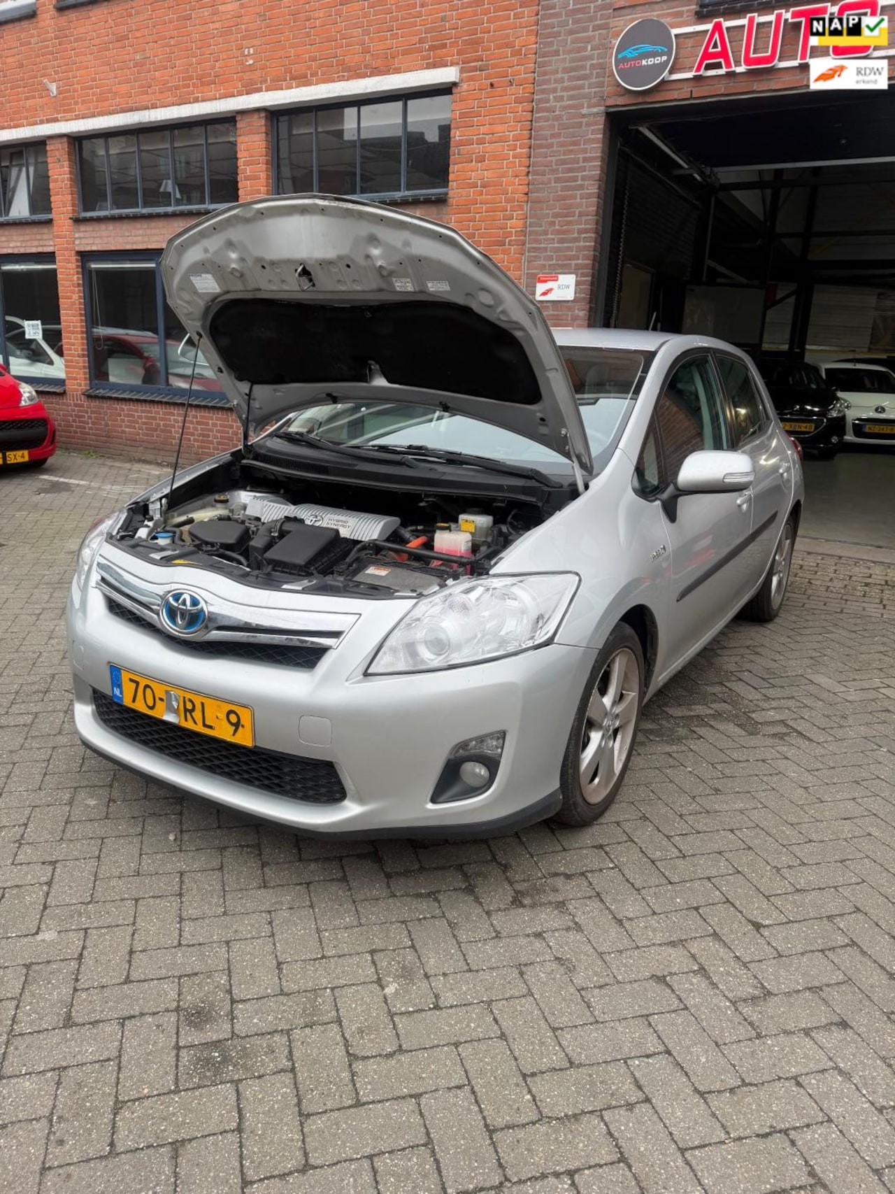 Toyota Auris - 1.8 Full Hybrid Dynamic Clima AUT Clima Cruise Export - AutoWereld.nl