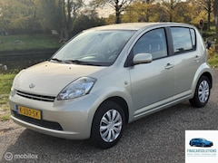Daihatsu Sirion 2 - 1.3-16V Comfort|Airco|5 Deurs|Apk