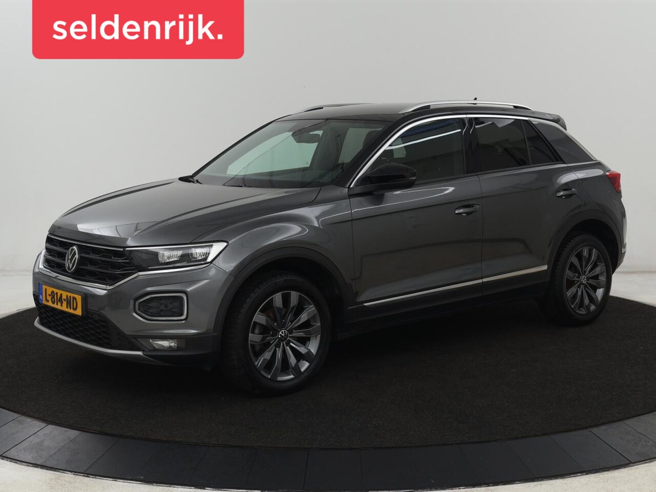Volkswagen T-Roc - 1.5 TSI Sport | Trekhaak | Camera | Carplay | Full LED | Adaptive cruise | Virtual Cockpit - AutoWereld.nl