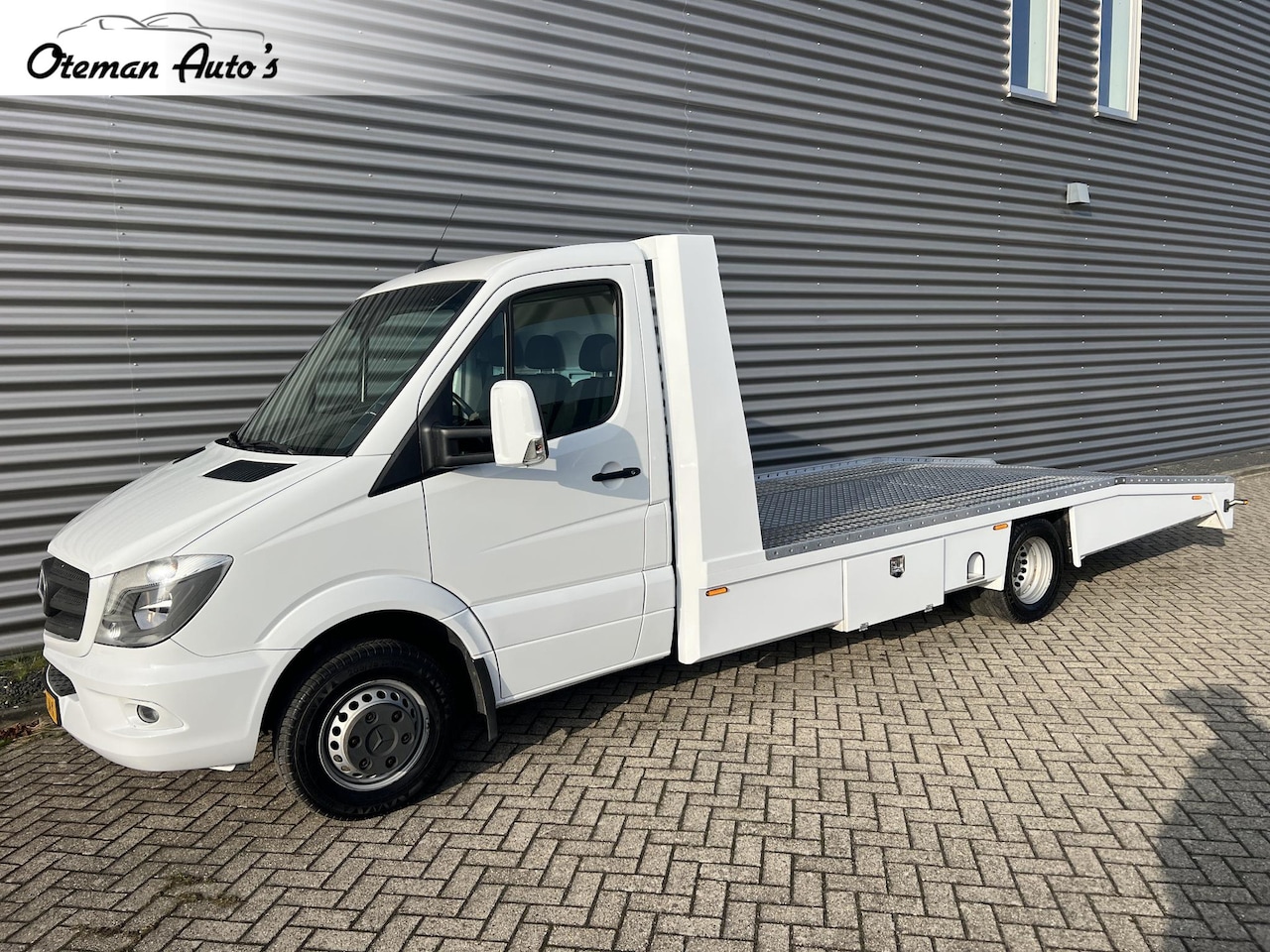Mercedes-Benz Sprinter - 519 3.0 oprijwagen 40.000 km Nieuw - AutoWereld.nl