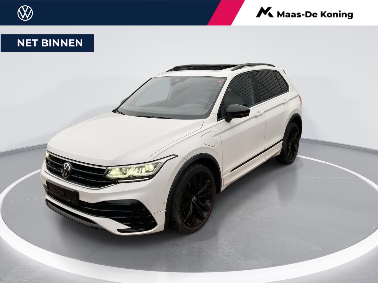 Volkswagen Tiguan - 1.4 TSI 245pk DSG eHybrid R-Line Business · Panoramadak · Apple Carplay/Android Auto · Cam - AutoWereld.nl