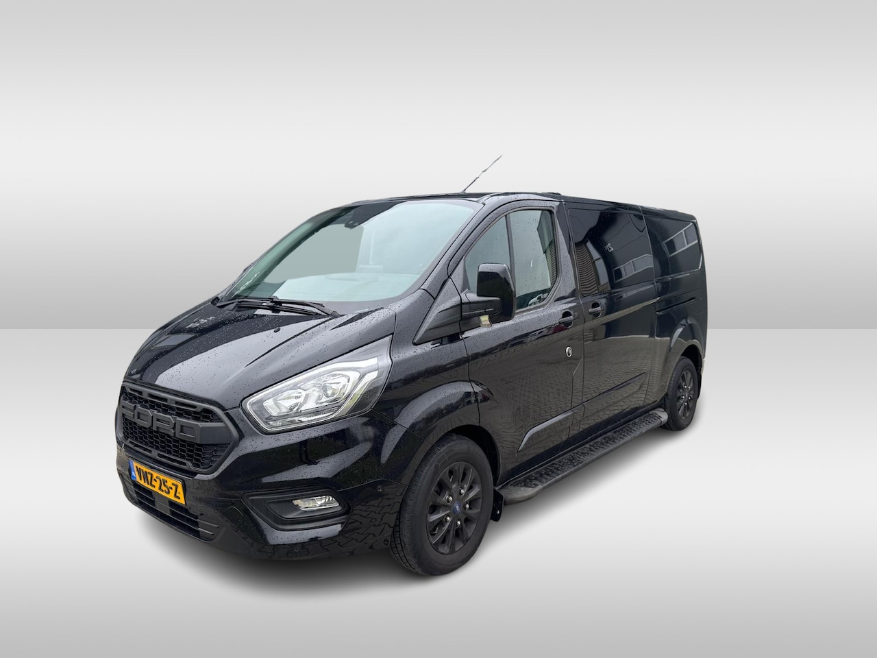 Ford Transit Custom - 2.0 TDCI 130pk L2 H1 Limited DC (Wordt verwacht) - AutoWereld.nl