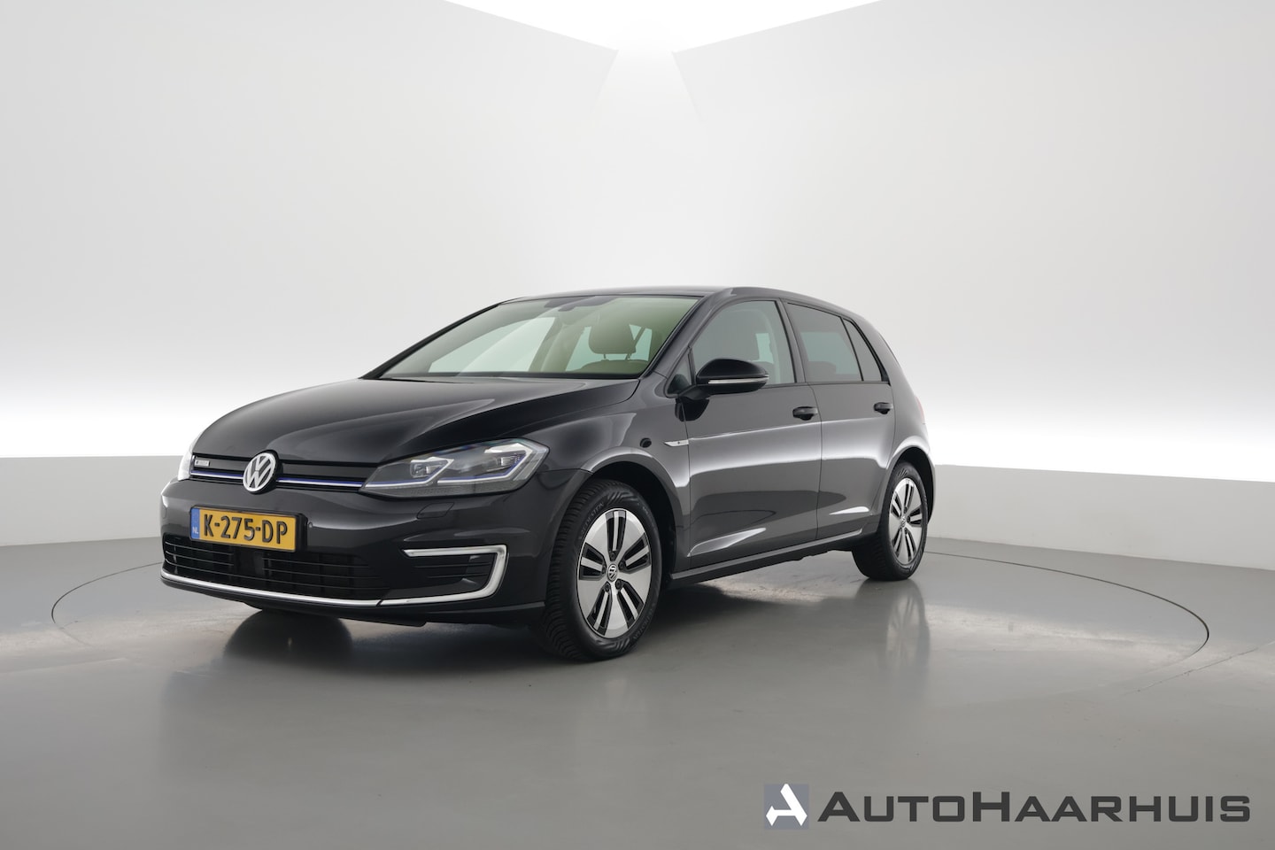 Volkswagen e-Golf - | Digi. Dashboard | Navi | Apple CarPlay | Camera | Stoelverw. | Adapt. Cruise | PDC V+A | - AutoWereld.nl