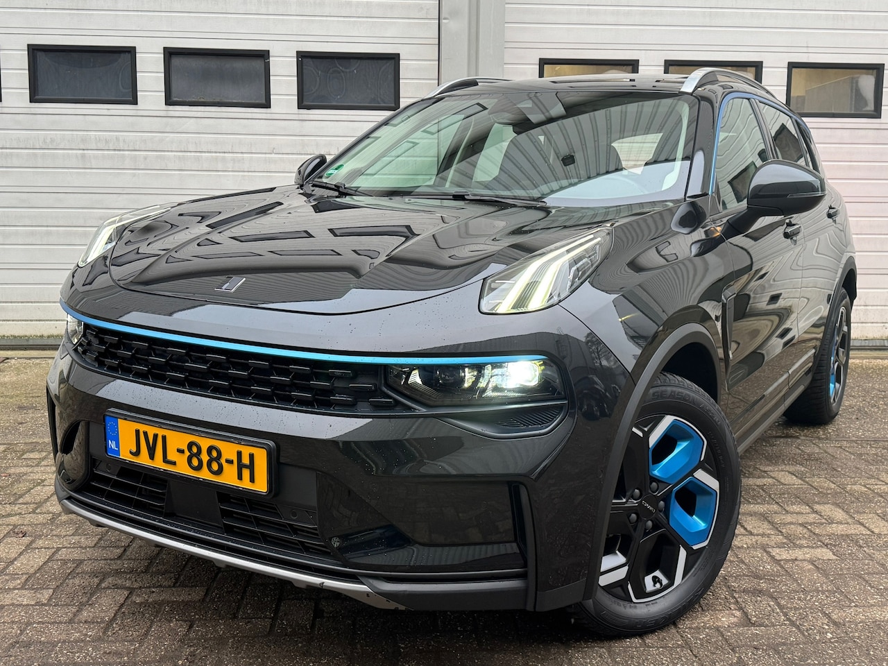 Lynk & Co 01 - 1.5 ( Mild-Hybrid ) acc/led/xenon/trekhaak/carplay/camera/front-lane assist/memory stoel/s - AutoWereld.nl
