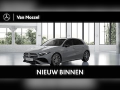 Mercedes-Benz A-klasse - 250 e 140 Year Edition / Panaroma-dak / Sfeerverlichting / 19inch / Night-Pakket /
