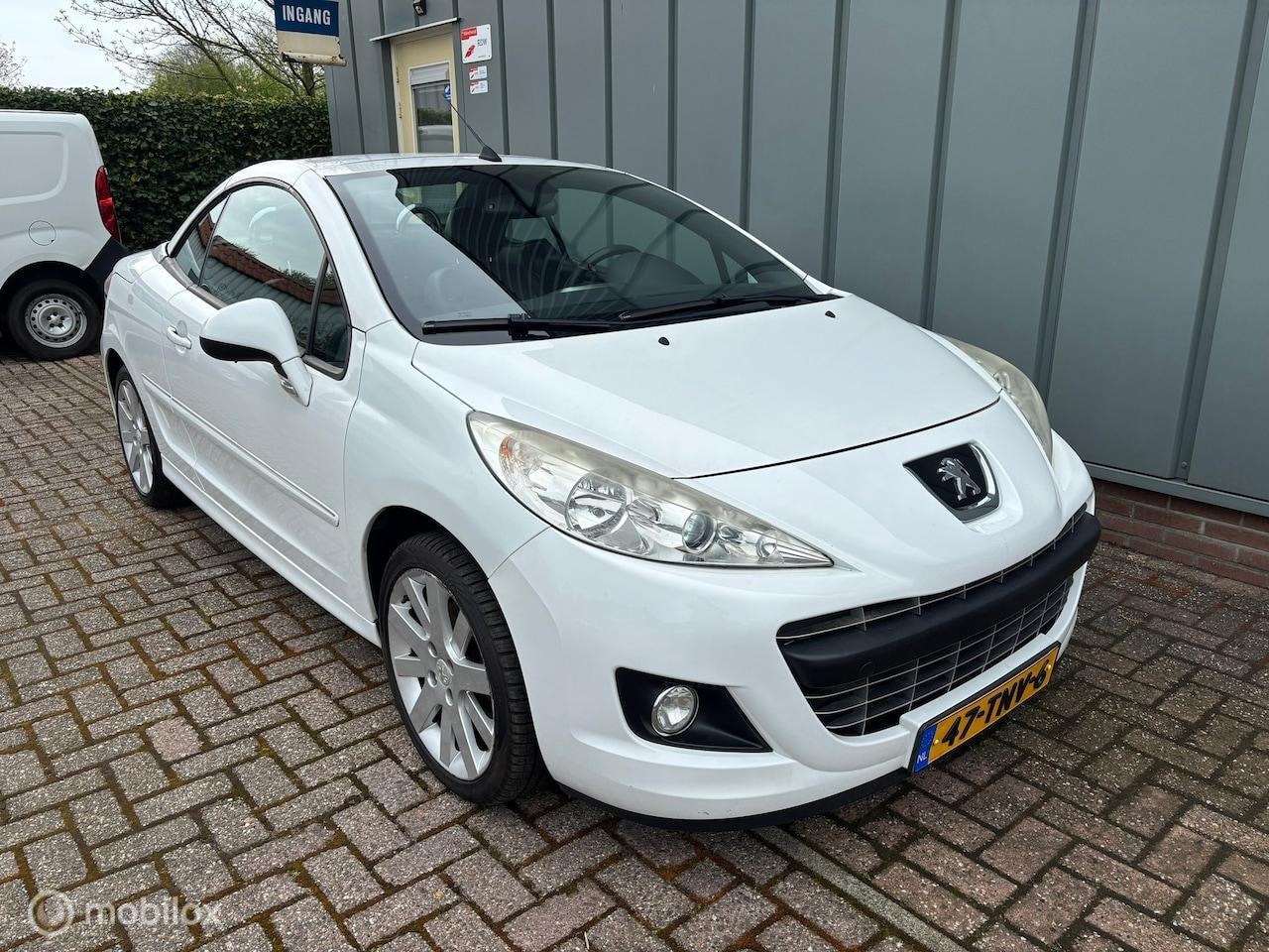 Peugeot 207 CC - 1.6 VTi Griffe NAP//AIRCO//CRUISE//CABRIO//CV+AB - AutoWereld.nl