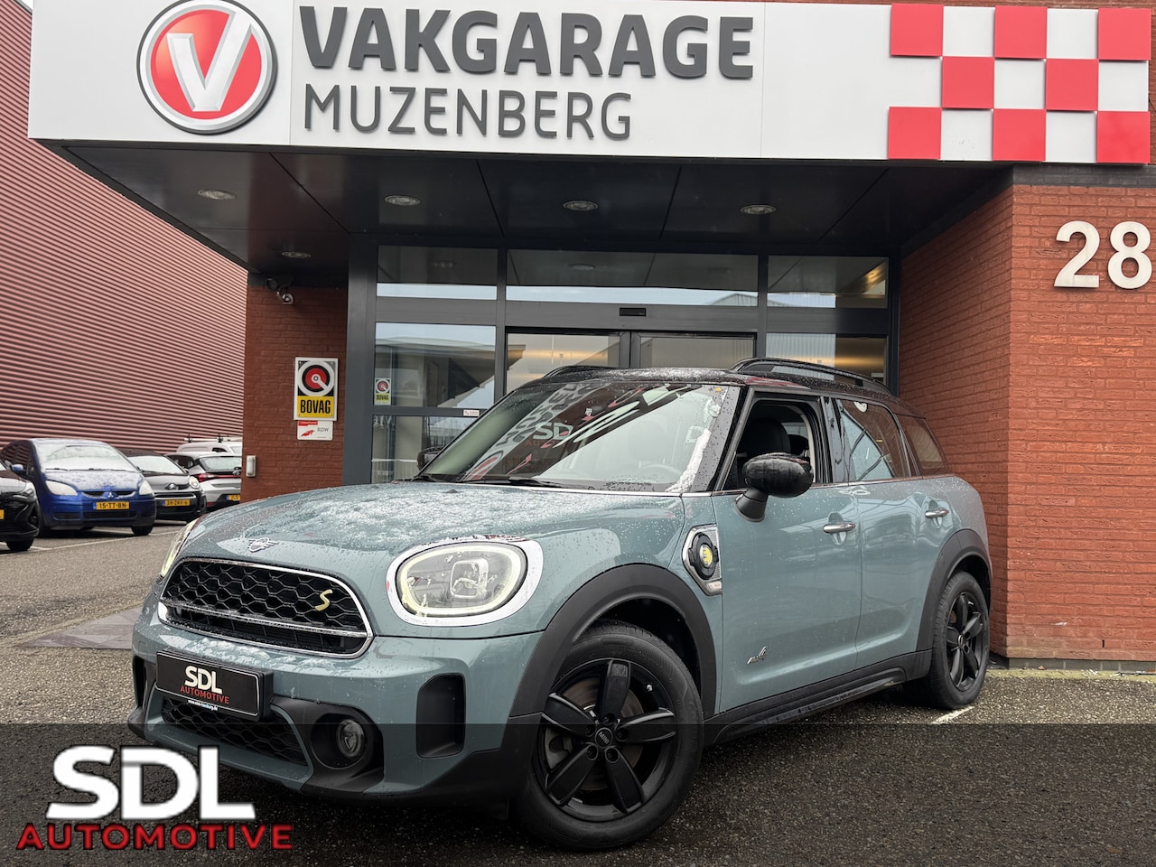 MINI Countryman - Mini 1.5 Cooper S E ALL4 // FULL LED // APPLE CARPLAY / ANDROID AUTO // CAMERA // PDC // K - AutoWereld.nl