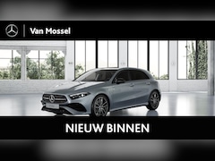 Mercedes-Benz A-klasse - 250 e 140 Year Edition / Panaroma-dak / Sfeerverlichting / 19inch / Night-Pakket /