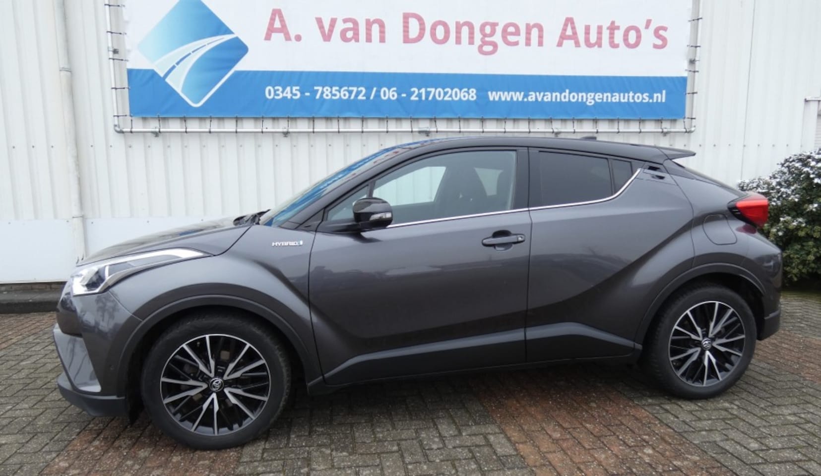 Toyota C-HR - 1.8 Hybrid Dynamic 1.8 HYBRID DYNAMIC,Led,Camera,Stoelverw,DealerOH - AutoWereld.nl