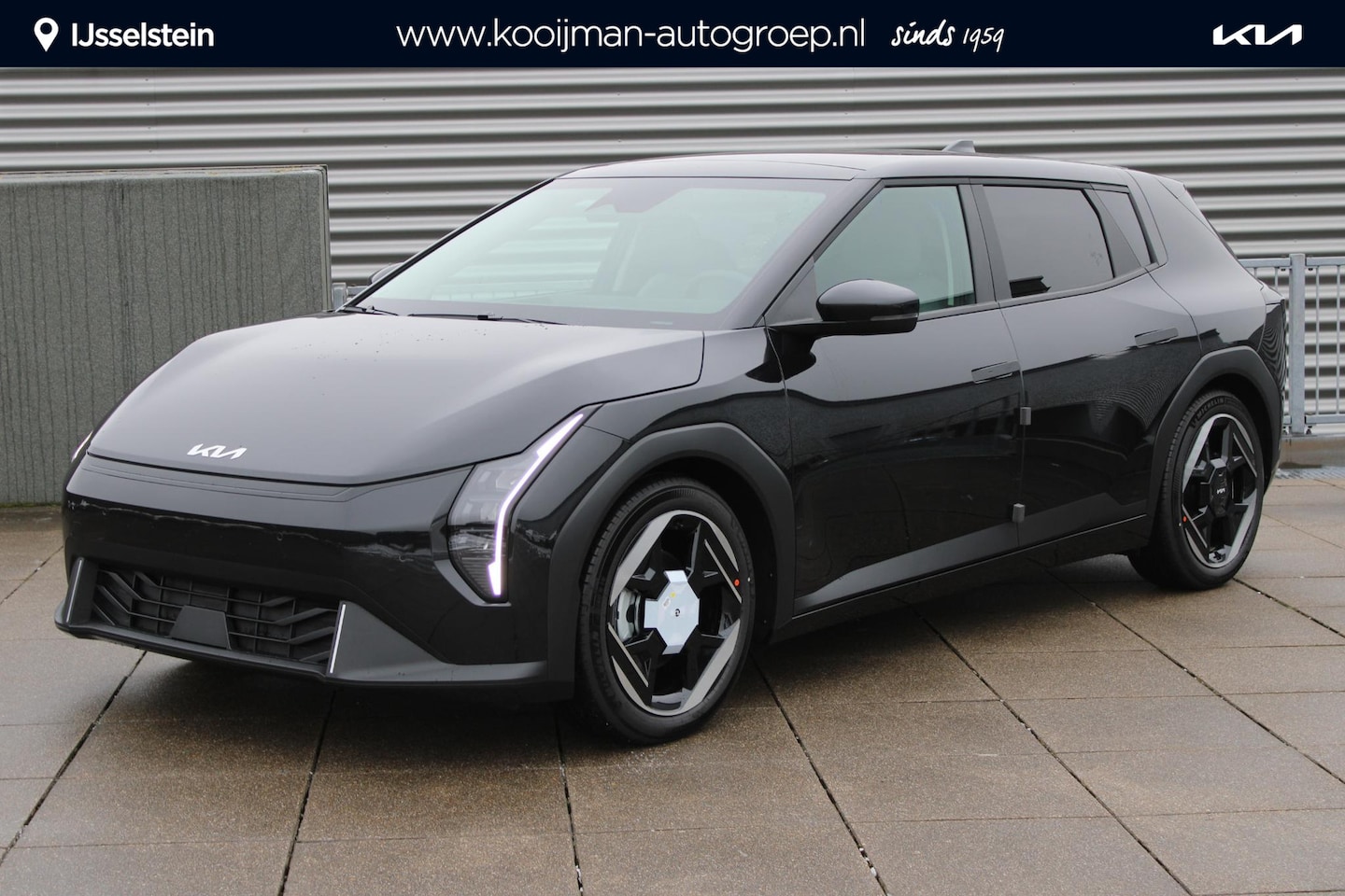 Kia EV4 - Plus Advanced 58.3 kWh Navi / Camera / Panoramadak / Direct uit voorraad leverbaar - AutoWereld.nl