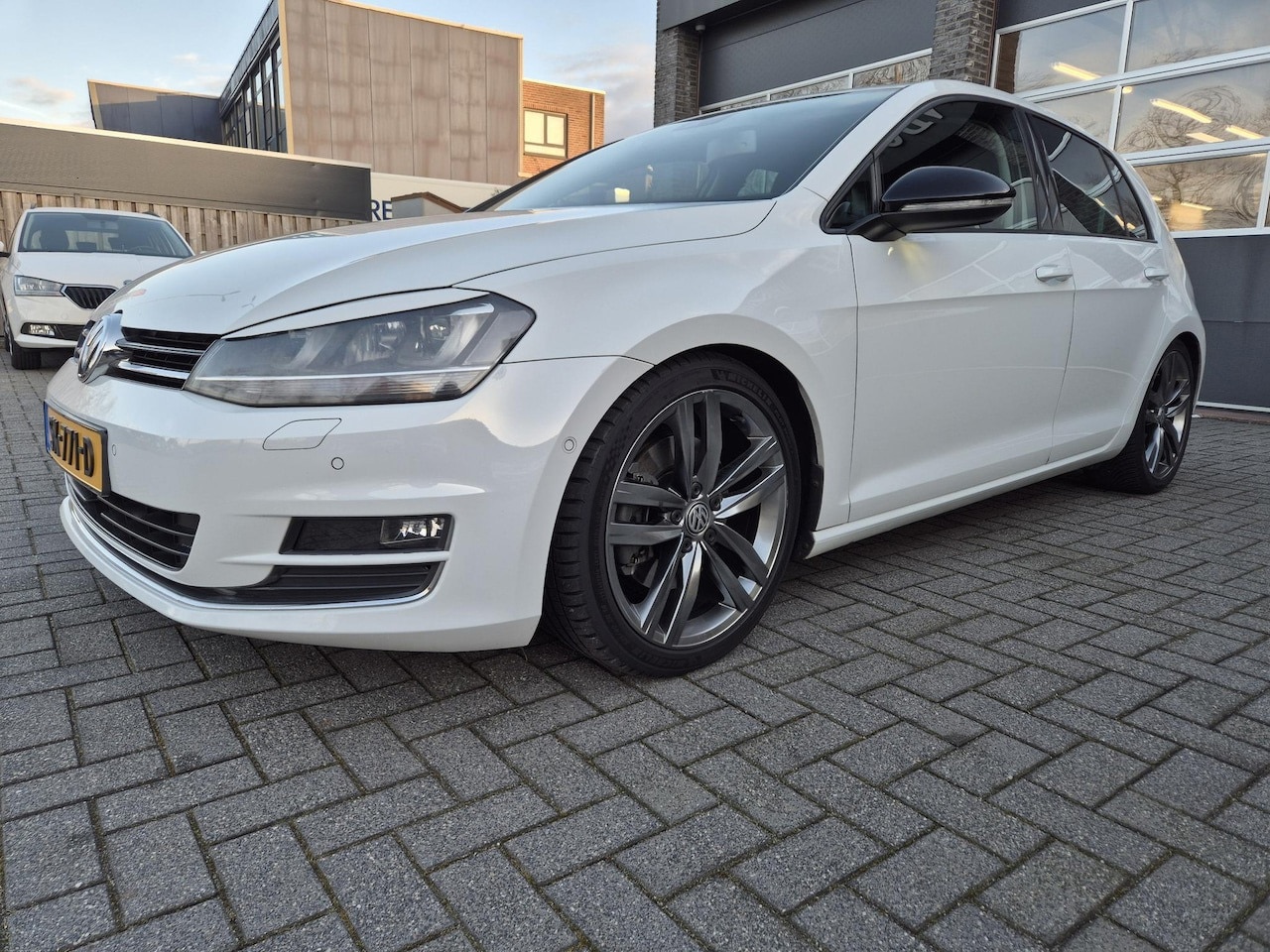 Volkswagen Golf - 1.4 TSI ACT Highline 1.4 TSI ACT Highline - AutoWereld.nl