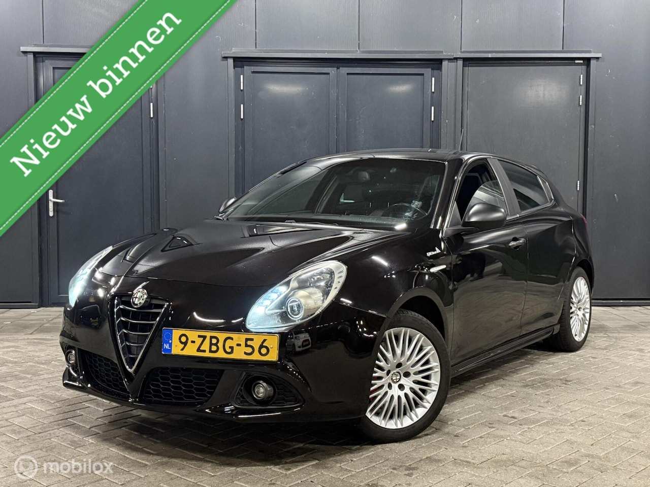 Alfa Romeo Giulietta - 1.4 T Exclusive QV-Line Aut netjes! - AutoWereld.nl