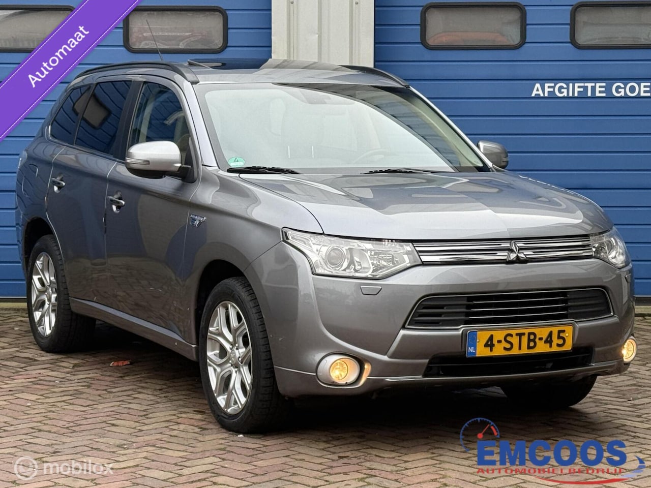 Mitsubishi Outlander - 2.0 PHEV Instyle+ * Airco * Automaat * Cruise Control * Lane Assist * - AutoWereld.nl