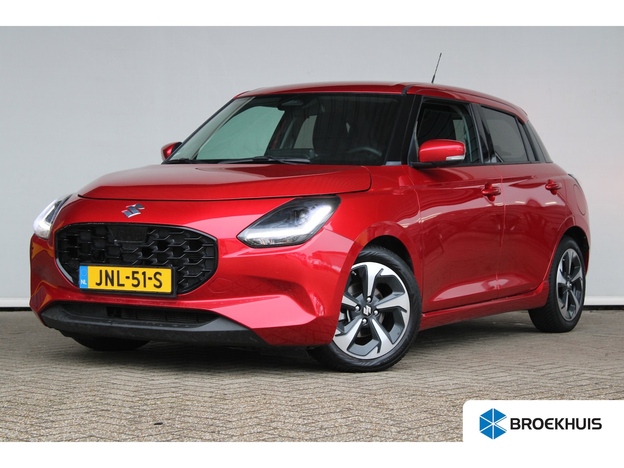 Suzuki Swift - 1.2 Style Smart Hybrid | Adaptieve cruise control | Keyless start | Apple carplay | - AutoWereld.nl