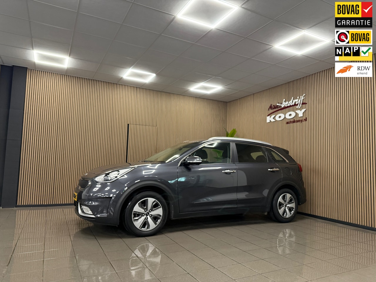 Kia Niro - 1.6 GDi Hybrid DynamicLine * 1e Eig / Carplay / Navigatie / Camera / LED / NL Auto * - AutoWereld.nl