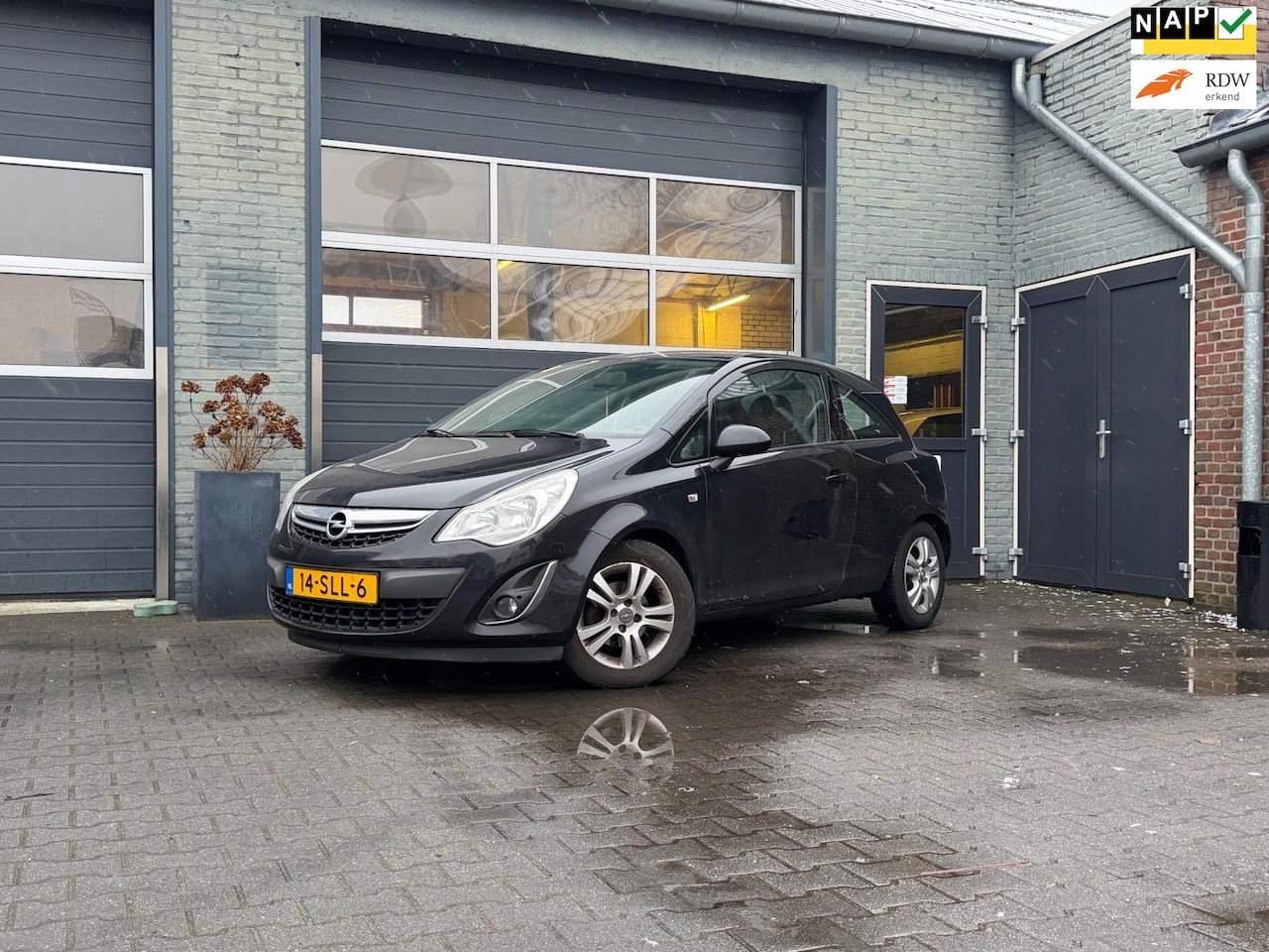 Opel Corsa - 1.3 CDTi EcoFlex S/S Cosmo| ruime APK - AutoWereld.nl