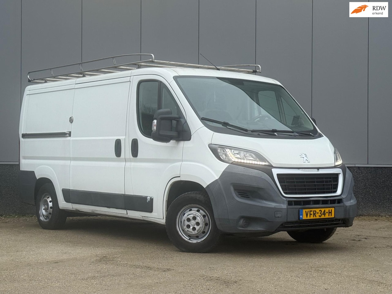 Peugeot Boxer - 330 2.2 HDI L2H1 Style 330 2.2 HDI L2H1 Style Nieuwe Apk, Airco, Imperiaal, Ladder! - AutoWereld.nl