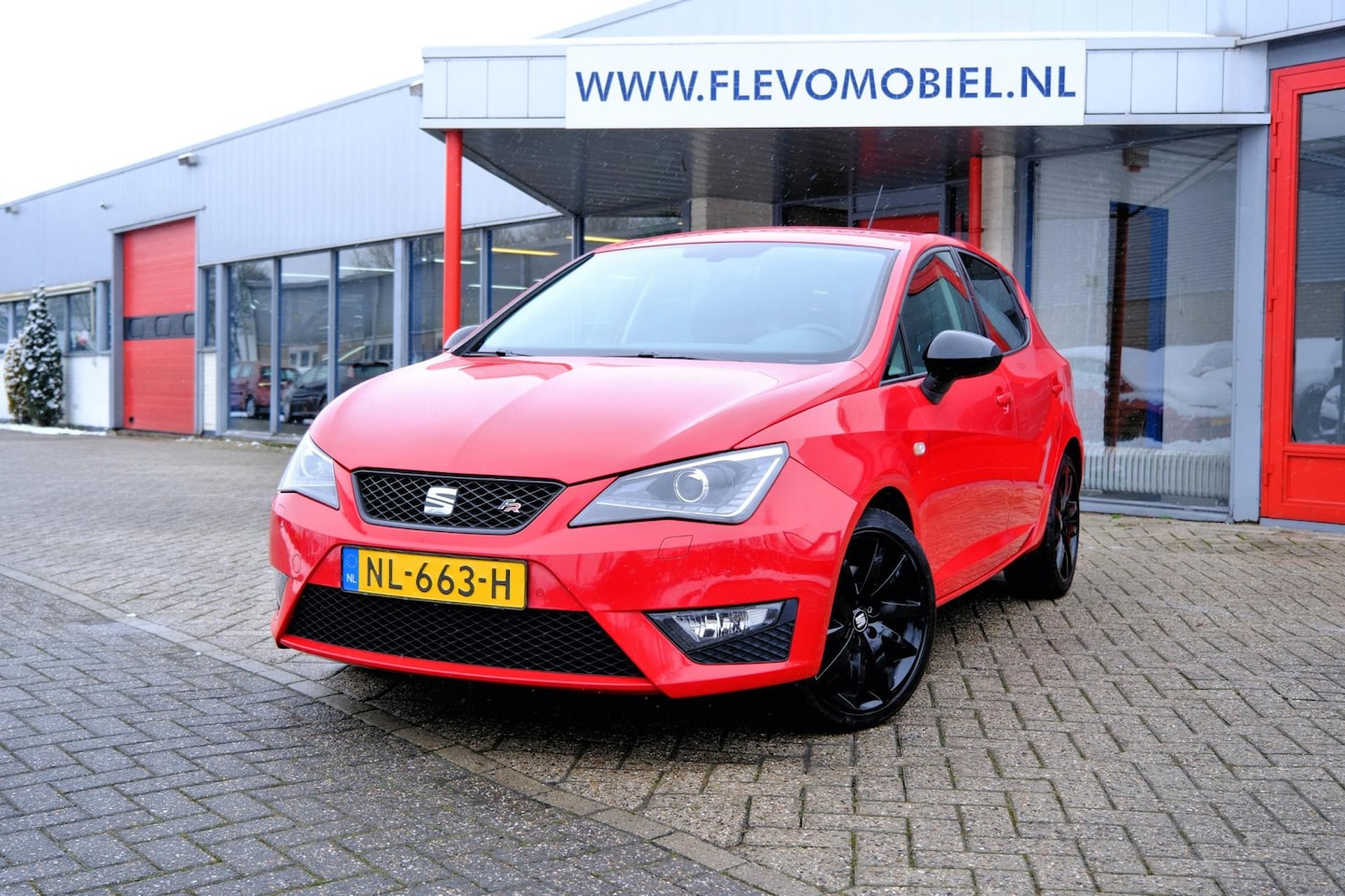SEAT Ibiza - 1.4 EcoTSI FR Connect Clima|Navi|Cruise|DAB+ - AutoWereld.nl