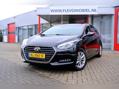 Hyundai i40 Wagon - 1.7 CRDi Essence Navi|Clima|Cam|LMV