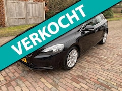 Volvo V40 - 1.6 T2 Momentum
